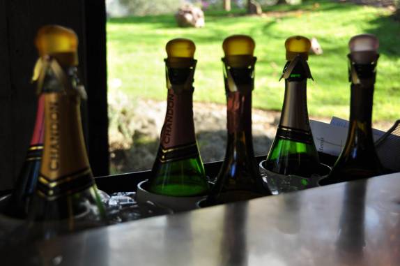 Hora de experimentar champagnes, na Domaine Chandon, no Napa Valley, na Califórnia, nos Estados Unidos